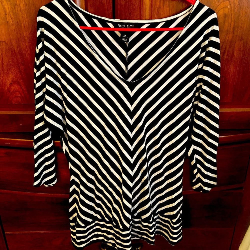 White House Black Market Black and White Top